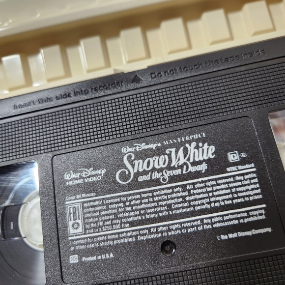 Disney Snow White & the Seven Dwarfs Masterpiece Collection VHS - Picture 12 of 13